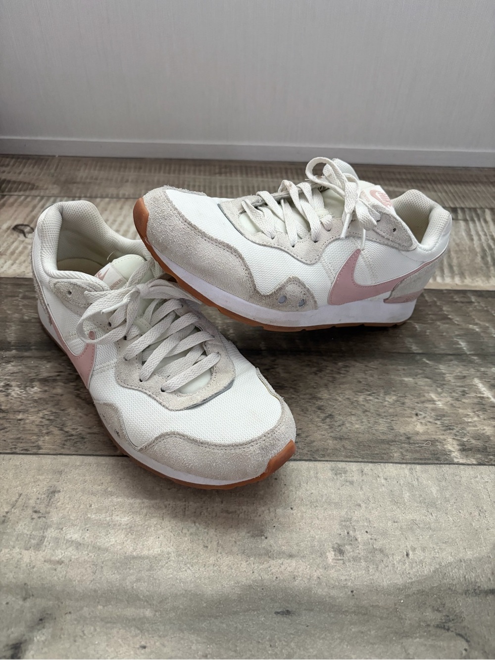Nike White and Light Pink Retro Running Shoes